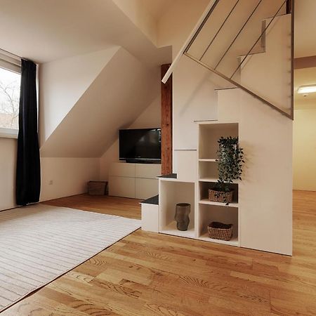 Homiestay City-Apartment, Balkon & Parkplatz Вюрцбург Экстерьер фото