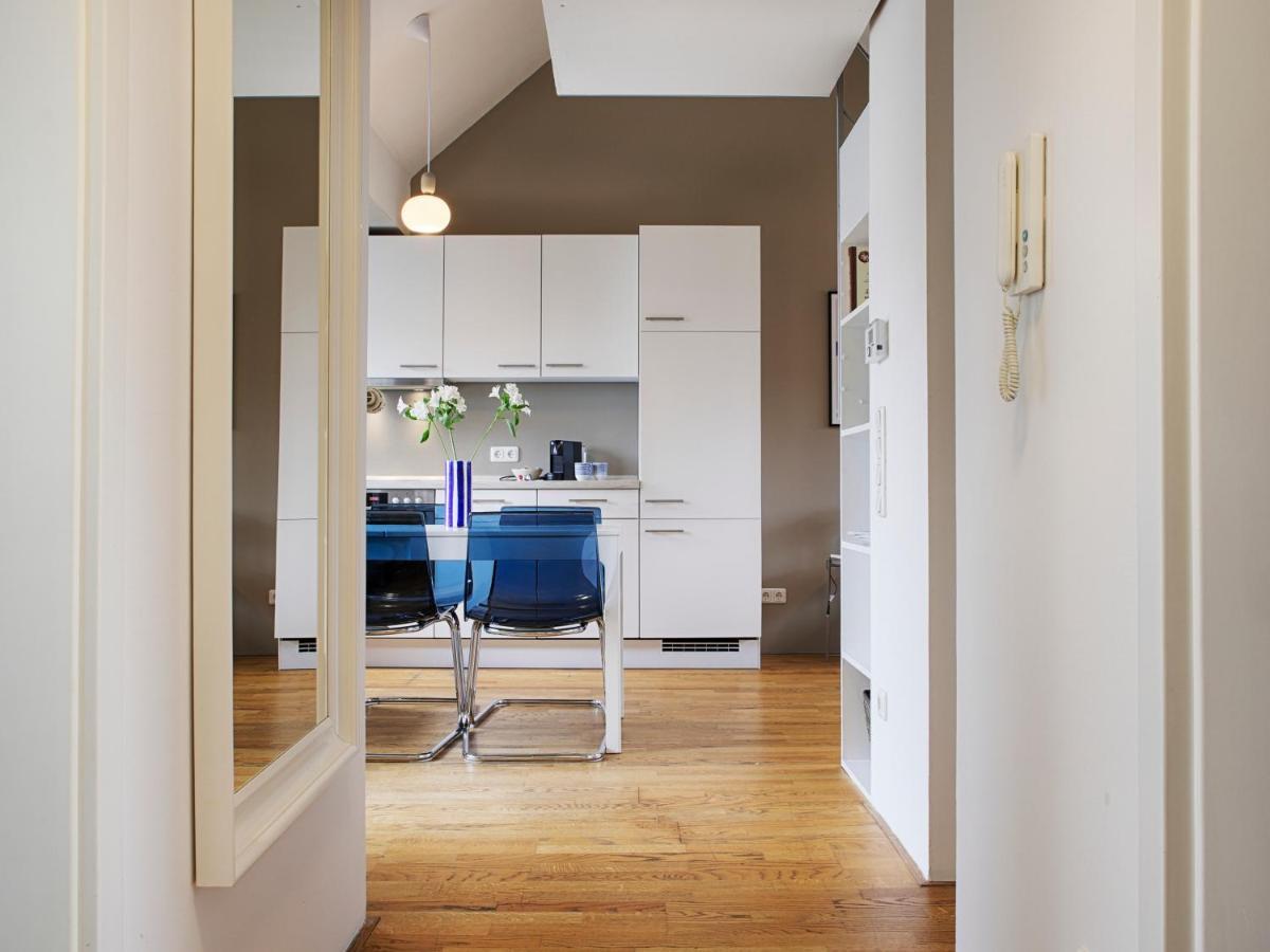 Homiestay City-Apartment, Balkon & Parkplatz Вюрцбург Экстерьер фото